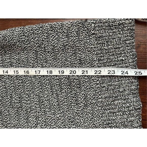 Tahari Cardigan size L - Picture 7 of 7